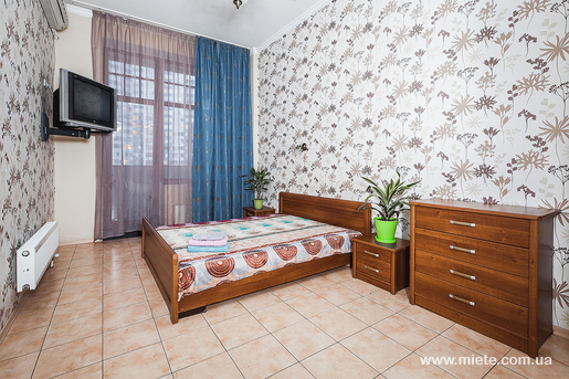 Квартира посуточно по ул. Генуэзская, 36 (Одесса)