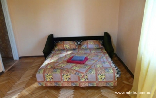 Квартира посуточно по ул. Ивана Кудри, 16а (Киев)