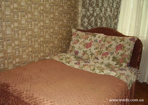 Квартира посуточно по ул. Дашкевича, 29 (Черкассы)