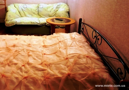 Квартира посуточно по пр. Тракторостроителей, 87 (Харьков)