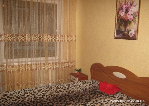 Квартира посуточно по ул. Лермонтова, 35 (Симферополь)