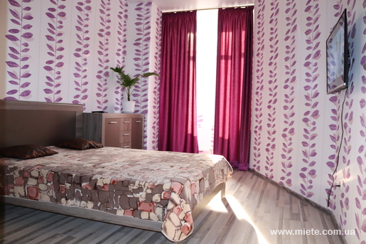 Квартира посуточно по ул. Гагаринское плато, 5/1 (Одесса)