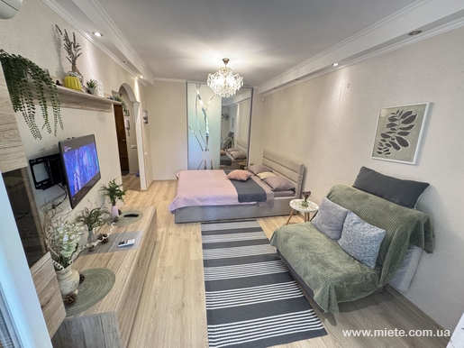 Квартира посуточно по ул. Фонтанская дорога, 9Е (Одесса)