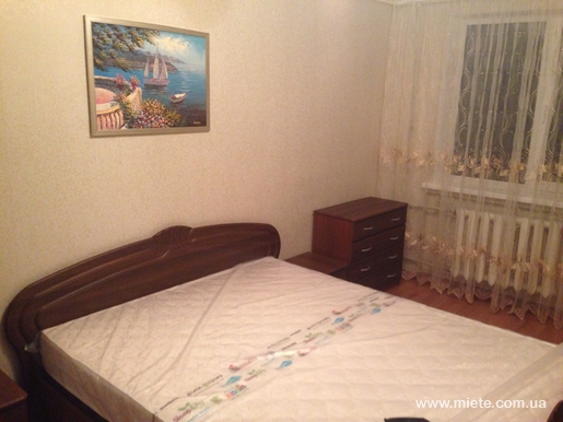 Квартира посуточно по ул. Солнечный, 28 (Луганск)