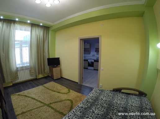 Квартира посуточно по ул. Ветеранов, 4 (Львов)