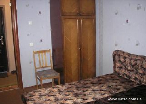 Квартира посуточно по ул. Красногвард,  25б  (Чернигов)