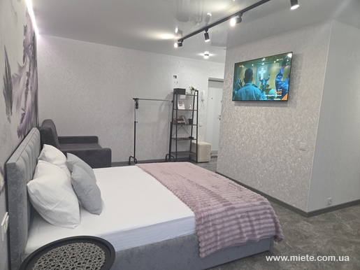 Квартира посуточно по пр. Победы, 96 (Чернигов)