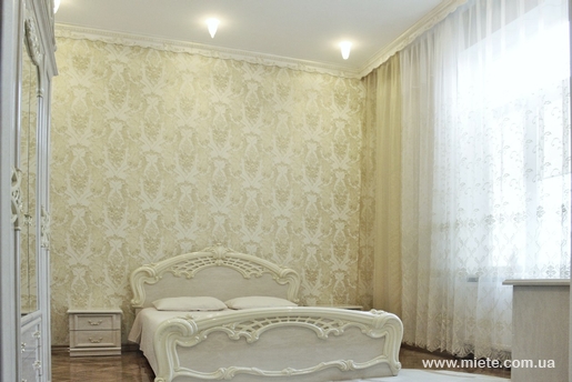 Квартира посуточно по ул. Ференца Листа, 6 (Львов)