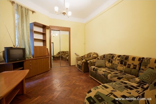 Квартира посуточно по ул. Кривоноса, 35 (Львов)