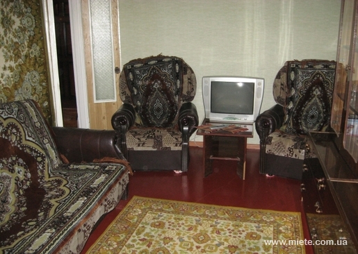Квартира посуточно по пр.Титова, 7 (Донецк)