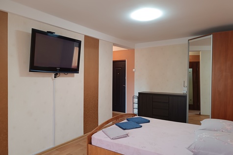 Оболонь, м. Героев Днепра, ТЦ OASIS (Киев)