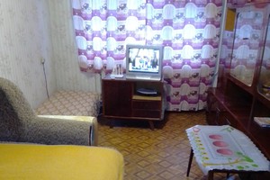 2-к квартира, 4 раздельных сп. места, Левый берег