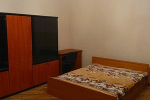Подобово двокімнатна квартира в центрі Івано-Франківська