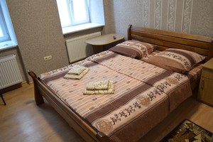 В центре Львова уютная квартира от хозяев, недорого