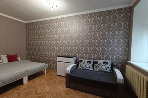 Двухкомнатная квартира возле городка "Сказка"