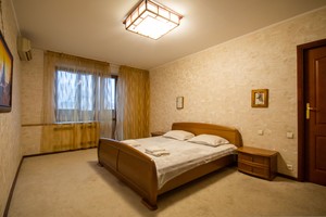 2к квартира с джакузи, центр, Майдан Незалежности