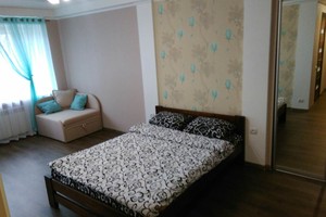 Уютная квартира-студия посуточно в Ингульском районе Николаева