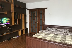 Однокомнатная возле автовокзала, рядом центр, медуниверситет