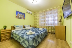 2к квартира возле метро Черниговская, Лесная, МВЦ