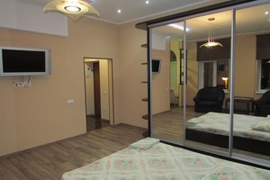 Шикарная квартира ViP класса в центре Житомира