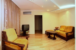 2-х кімнатна квартира, Лукьяновка, Центр