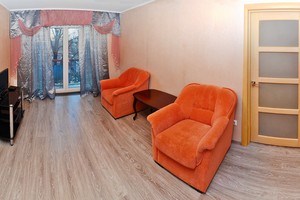 Двокімнатна квартира подобово в центрі, район театру Щепкіна