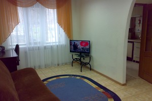 2-х комнатная, 96 квартал, возле МакДональдса, 50 метров до метро