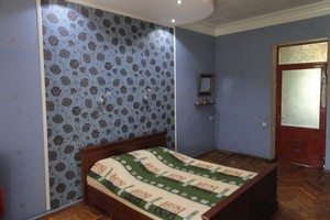 Подобово 4-х кімнатна квартира в історичному центрі Одеси