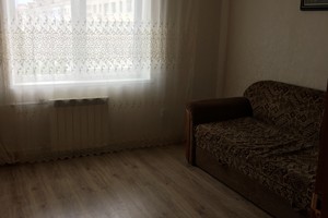 2к квартира на Оболони возле метро Героев Днепра
