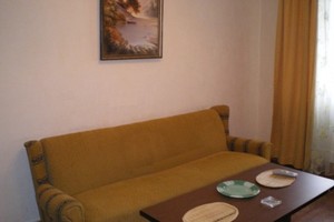 2-комн. квартира класса "Эконом" в центре Луганска 