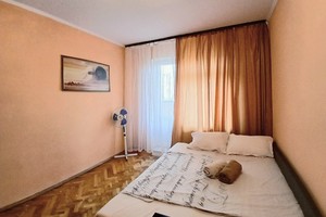 1к квартира, поряд Троєщина, Скаймолл, Авторинок