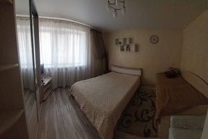 Сдам посуточно 1к кв в Лесках на Леваневцев