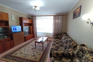 3к квартира на вулиці Космонавтів, Інгульський р-н