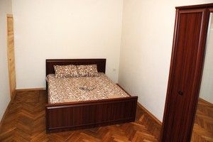 2-х кімнатна квартира подобово з Wi-Fi в центрі Львова
