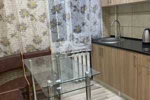 Хороша 1 кімнатна квартира, центр, парк Перемоги