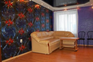 Посуточно сдам 2х комнатную квартиру в центре Луганска с евроремонтом