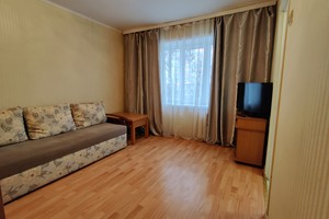 Затишна 1-кімнатна квартира біля метро Васильківська, ВДНГ