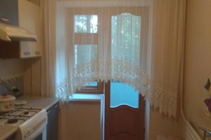 Сдам 3-комнатную квартиру посуточно в центре Чернигова