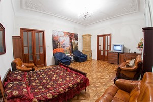 Сдам квартиру посуточно в центре Львова на 7 человек