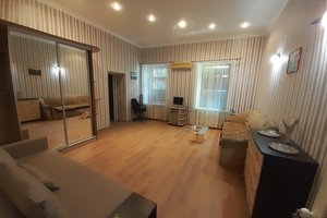 Двокімнатна квартира, центр, море, Канатна