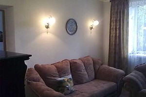 3-х кімнатний будинок з окремим двором в центрі міста