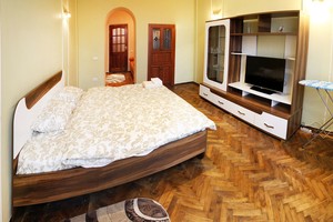 Романтические апартаменты с кроватью king-size в центре