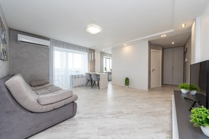 2к кв біля метро Поштова площа, Поділ, Центр