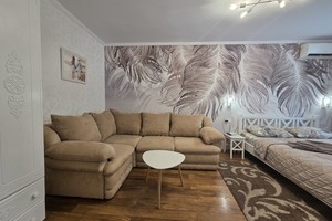 Подобово і погодинно 1-кімнатна квартира в центрі Чернігова
