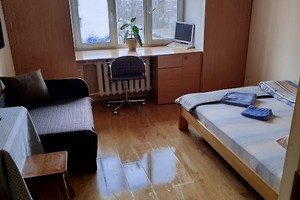Студия между метро Дарница и Черниговская