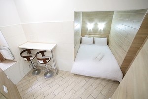В центрі квартира-студія, Оперний, Forum