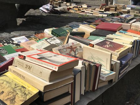 Ярмарка книг у Львові